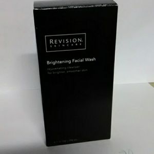 Revision Brightening Face Wash